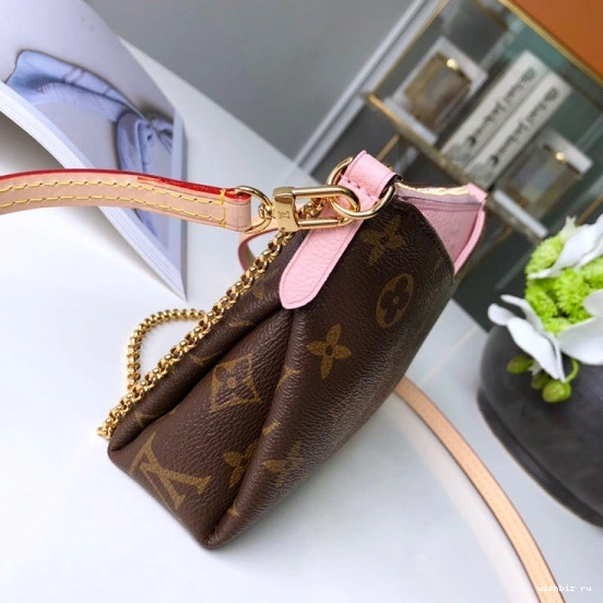 WIS Louis Vuitton CHANELUTCH PALLAS 0807